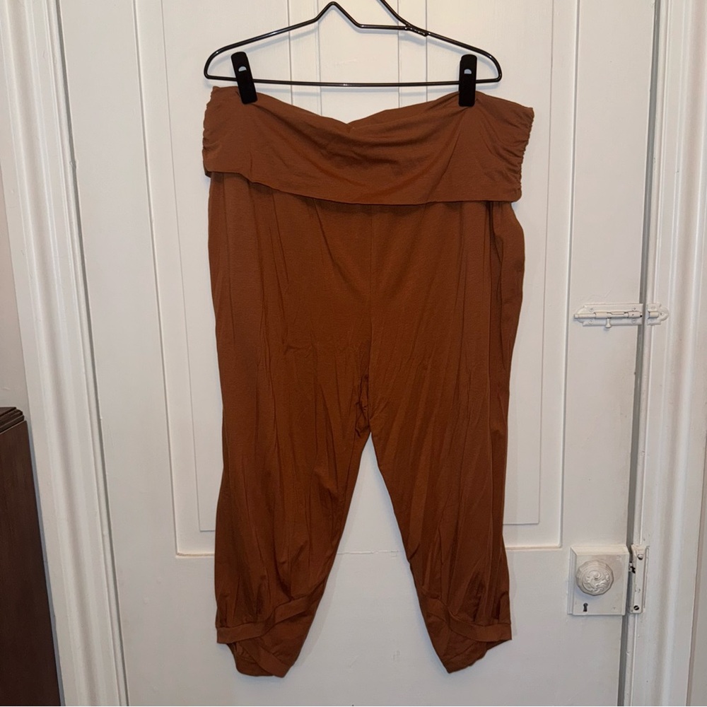 ✨anybody orange foldover jogger pants✨